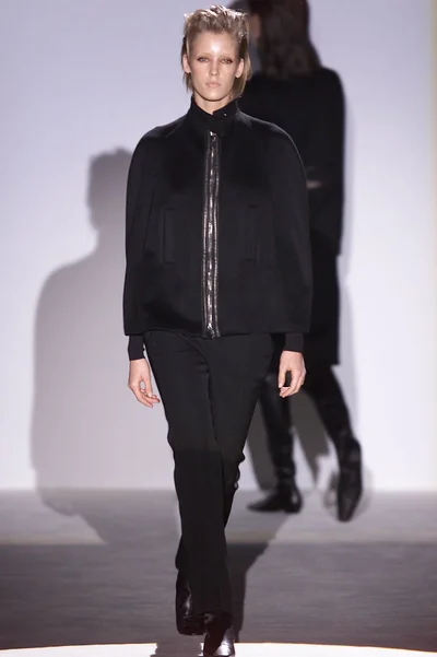 Look 14